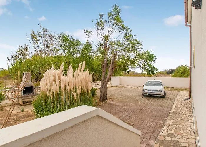 2 Bedroom Stunning In 公寓