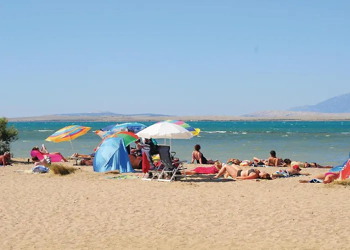 2 Bedroom Stunning In 公寓 宁