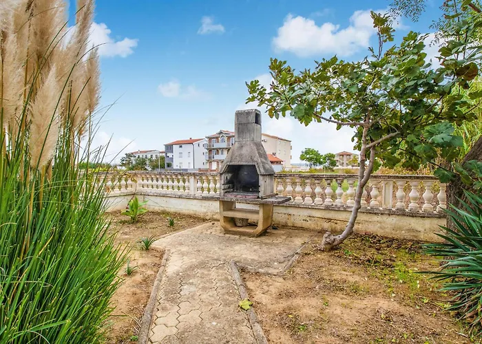 2 Bedroom Stunning In Nin