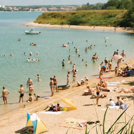 2 Bedroom Stunning In شقة *